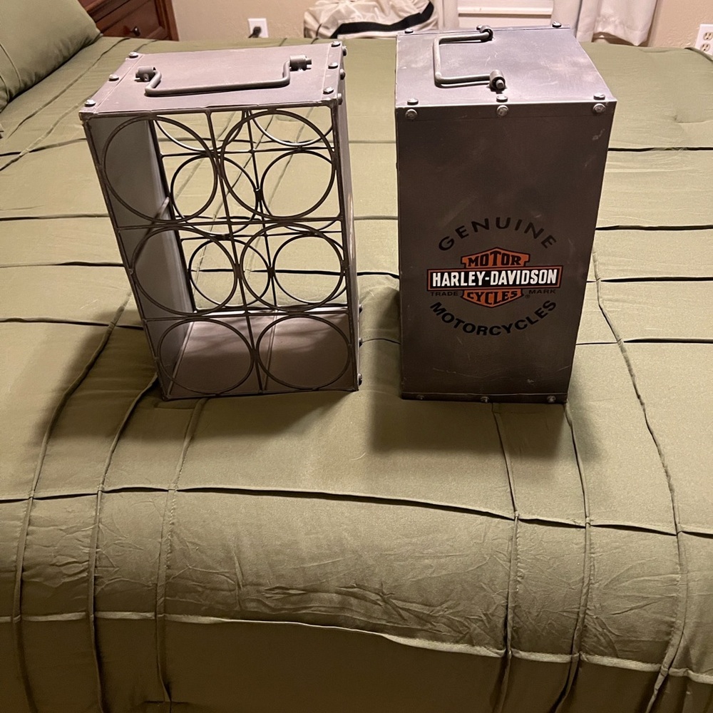 Harley-Davidson Gray Metal Wine Container